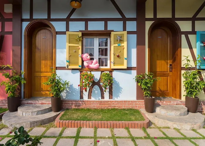 Little Colmar - & Pottery